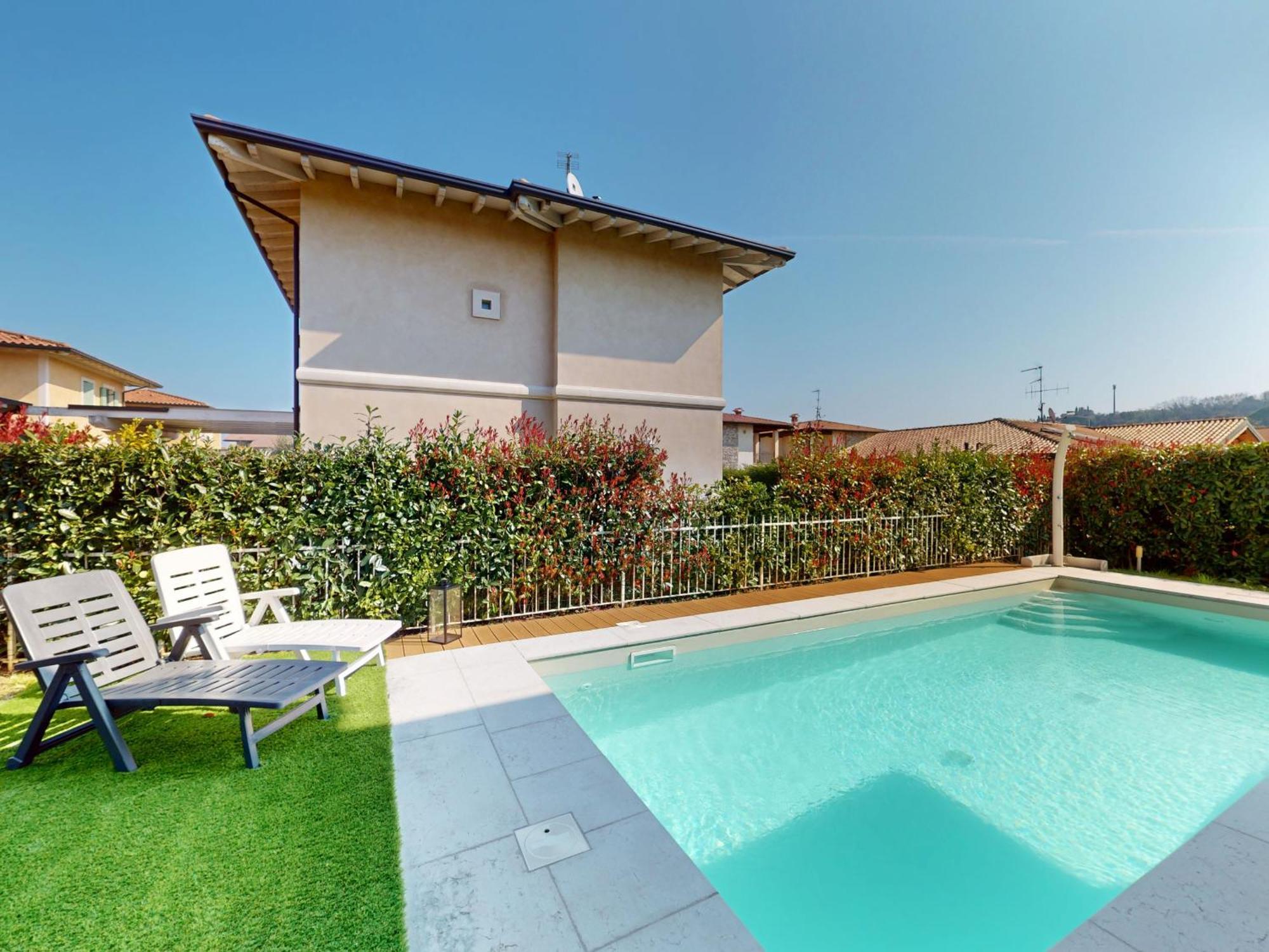 Villa Dolcevita By Bookinggardalake Manerba del Garda Buitenkant foto