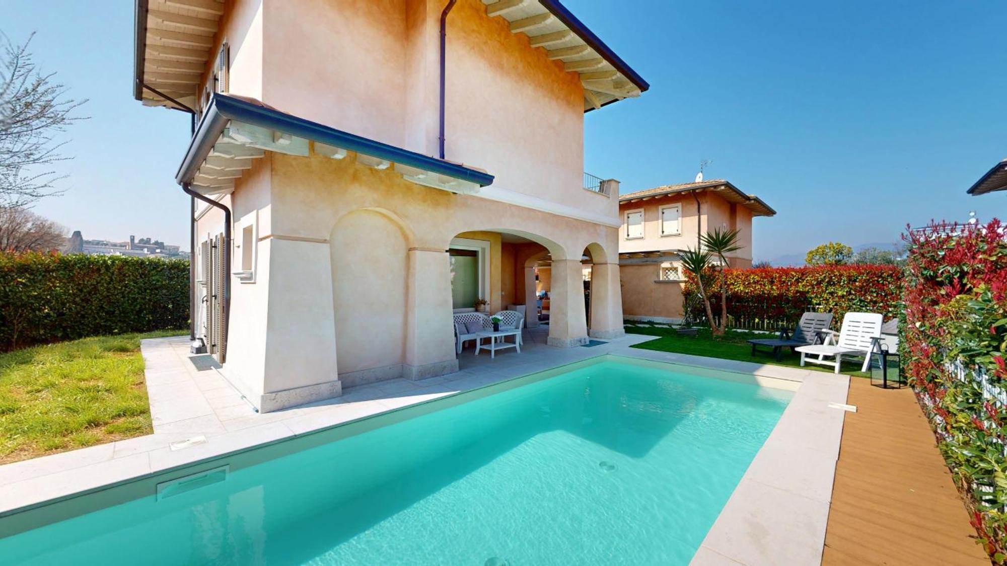 Villa Dolcevita By Bookinggardalake Manerba del Garda Buitenkant foto